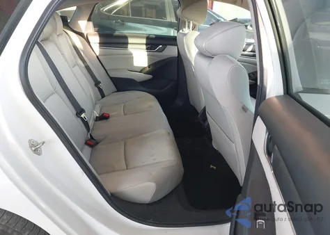 2020 Honda Accord Lx z USA, uszkodzony, nr VIN 1HGCV1F18LA062556